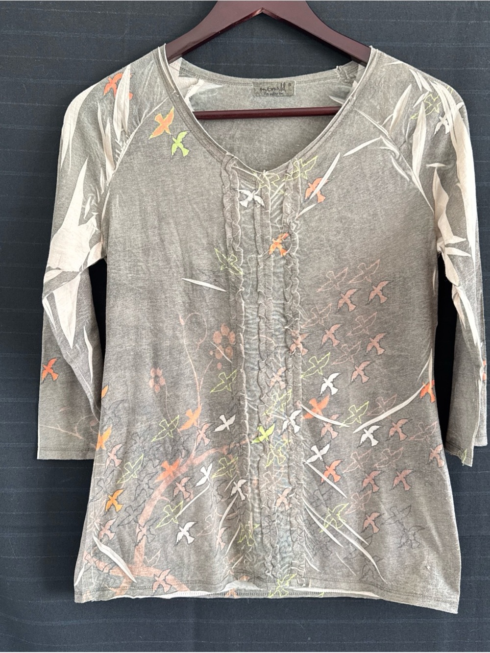One World Gray Green Ruffle Front 3/4 Sleeve Cotton Shirt Birds Small Rip Dyed